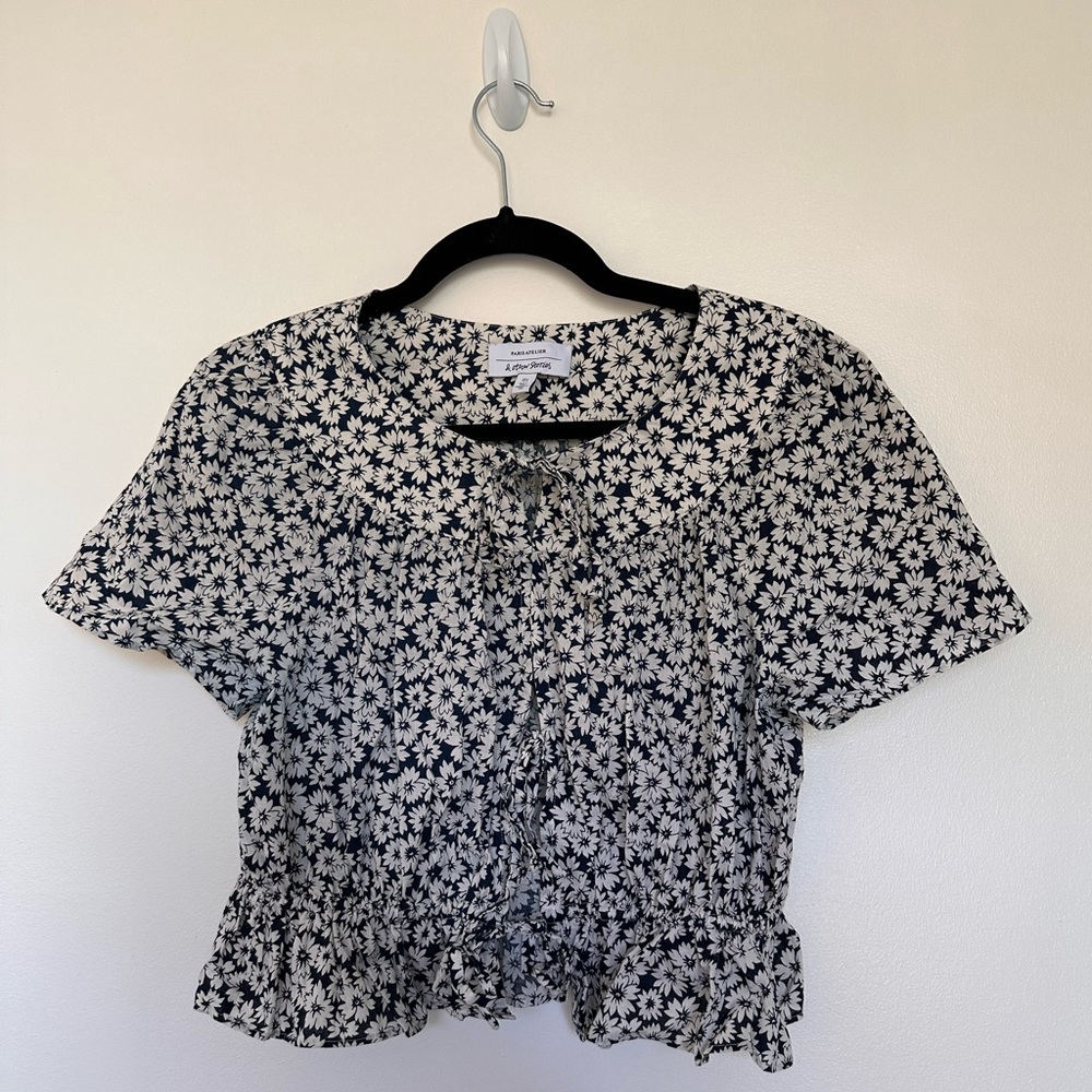 & Other Stories Floral Blouse with Tie Detail (Size 6)